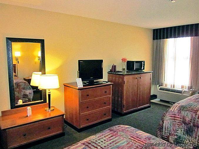 Motel 6-Richmond, In Екстериор снимка