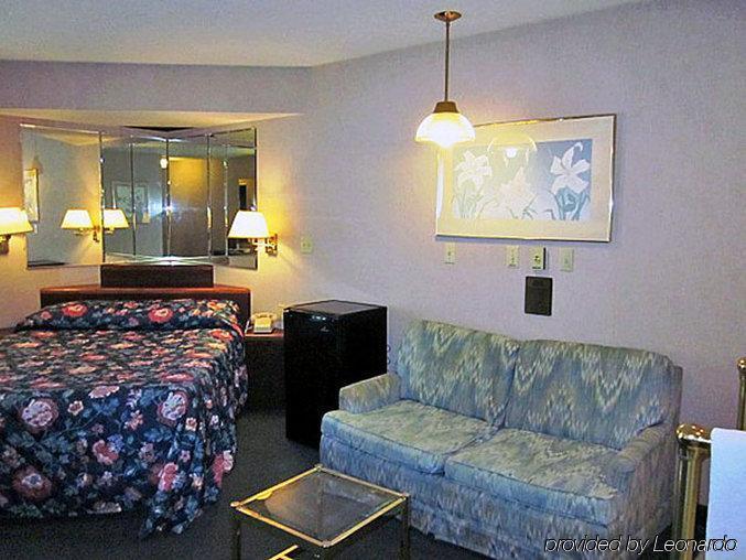 Motel 6-Richmond, In Екстериор снимка