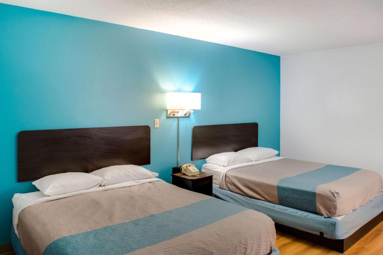 Motel 6-Richmond, In Екстериор снимка