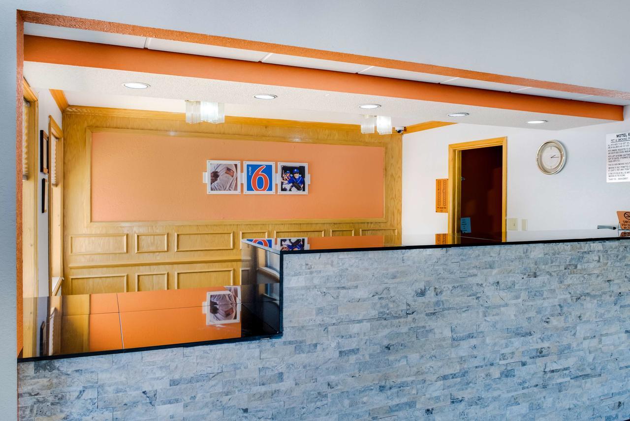 Motel 6-Richmond, In Екстериор снимка