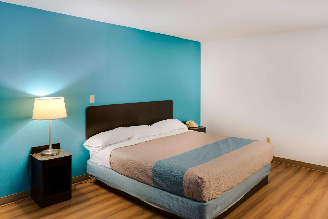 Motel 6-Richmond, In Екстериор снимка