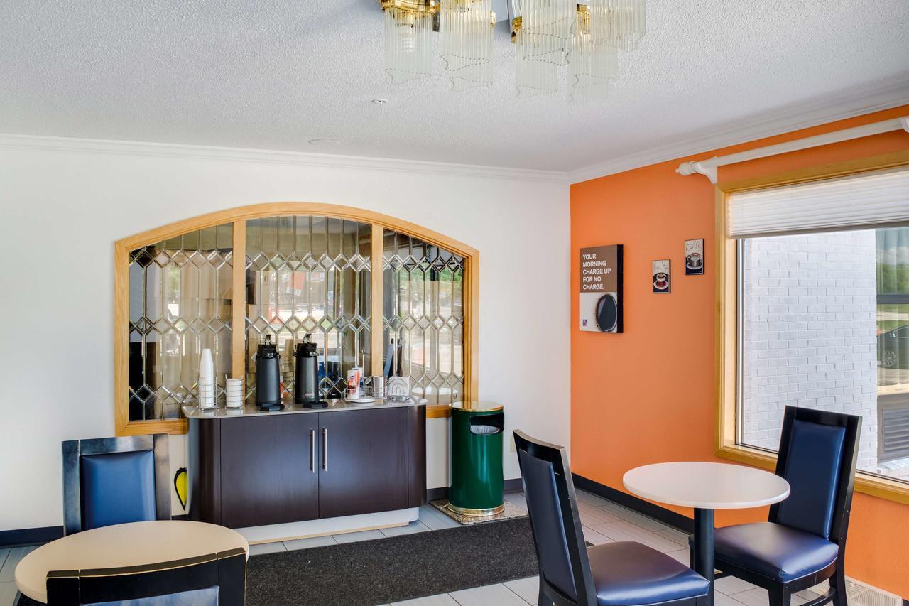 Motel 6-Richmond, In Екстериор снимка